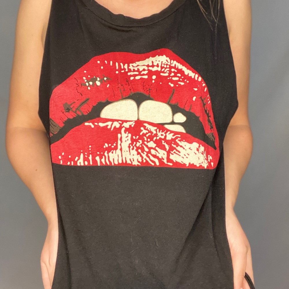 Graphic T: Lips